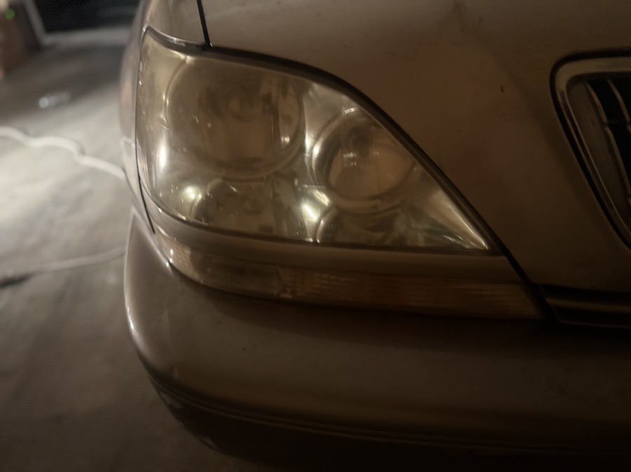 Dull headlight before restoration
